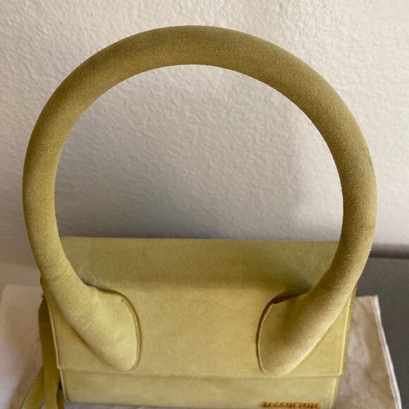 Jacquemus “Le Grand Chiquito” Suede Top Handle Bag in light green - Picture 5 of 15